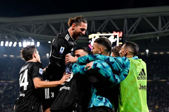 liga_italia_kalahkan_lazio_3_0_juventus_luar_biasa