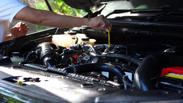 lima_langkah_mudah_untuk_periksa_kondisi_mesin_mobil_diesel