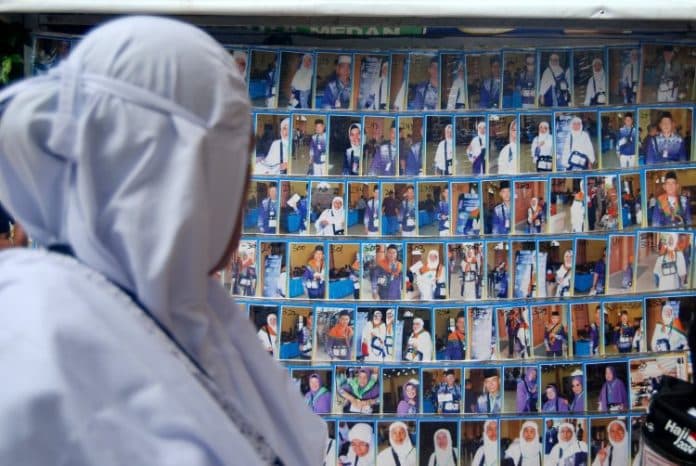 limpahan_rezeki_tukang_foto_keliling_di_musim_haji