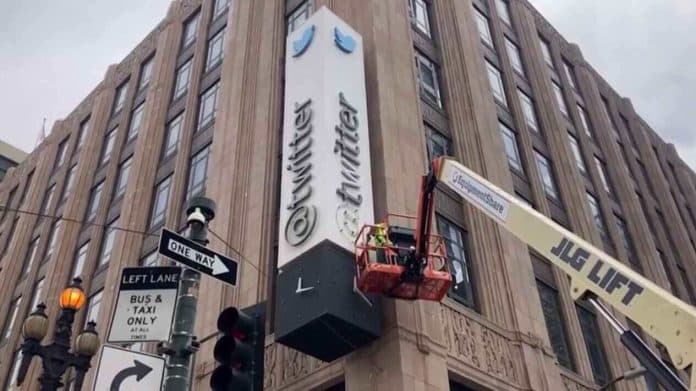 logo_burung_twitter_dibuang_apakah_elon_musk_akan_hadapi_bencana_branding
