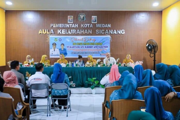 lomba_up2k_tingkat_provinsi_sumut_kahiyang_ayu_minta_kelurahan_sicanang_serius