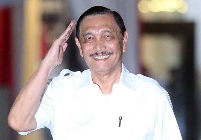 luhut_dan_kado_terindah_di_ulang_tahunnya_yang_ke_73_kado_apa_itu_tulang