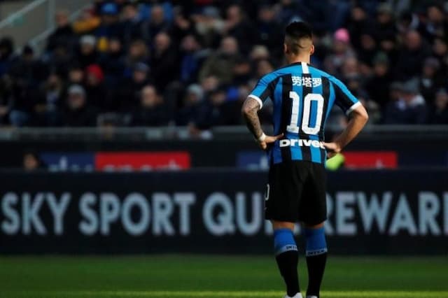 luis_suarez_sarankan_lautaro_martinez_bertahan_di_inter_milan