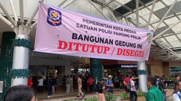 lunasi_tunggakan_ke_pemko_medan_center_point_tak_jadi_dirobohkan