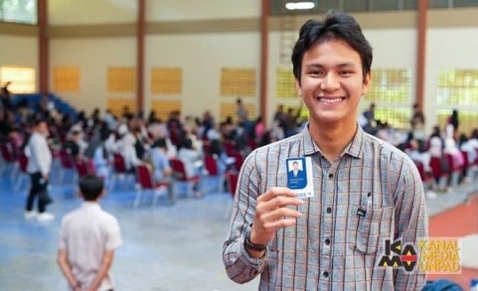 mahasiswa_termuda_unpad_angkatan_2024_itu_bernama_atsillio