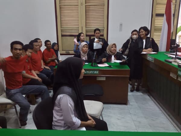 mahasiswi_asal_medan_didakwa_jadi_telemarketing_judi_online_begini_kronologi_kasusnya