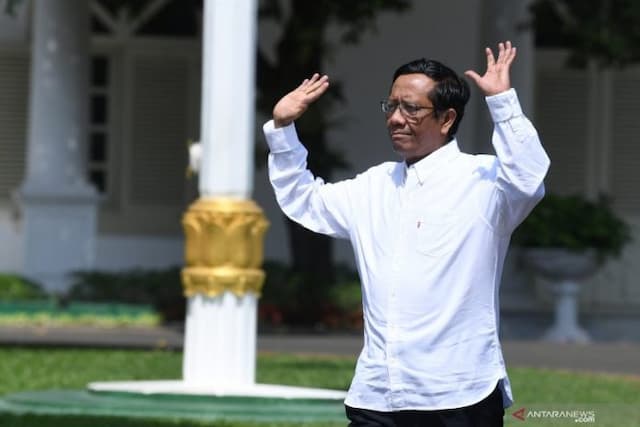 mahfud_md_tokoh_yang_pernah_di_eksekutif_legislatif_dan_yudikatif