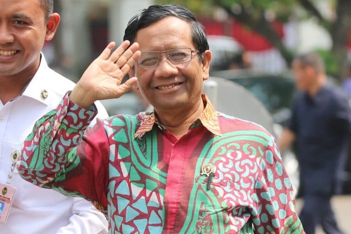 mahfud_ungkap_transaksi_mencurigakan_senilai_rp300_t_di_kemenkeu