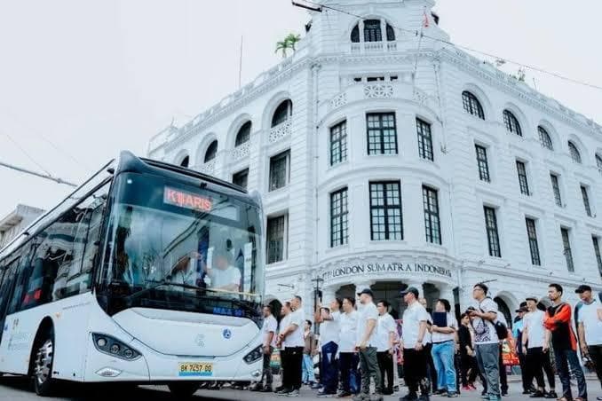 maksimalkan_pengoperasian_bus_listrik_dishub_medan_bagi_5_ribu_kartu_e_money