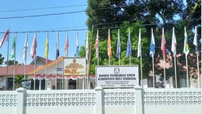 malam_ini_kpu_deli_serdang_cabut_nomor_urut_paslon_pilkada_2024