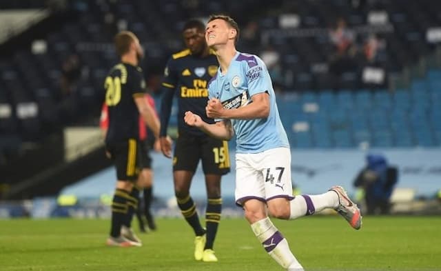 manchester_city_bungkam_arsenal_3_0