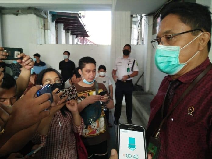 mantan_bupati_labura_dan_labusel_besok_disidangkan_di_pengadilan_tipikor