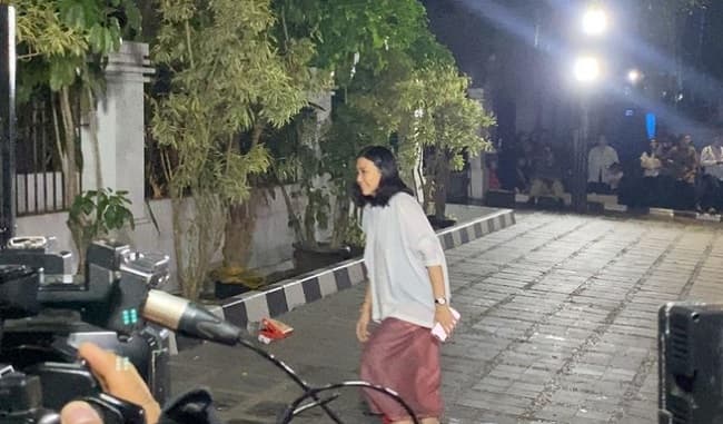 mantan_istri_ahok_sambangi_kediaman_prabowo_disambut_mayor_teddy