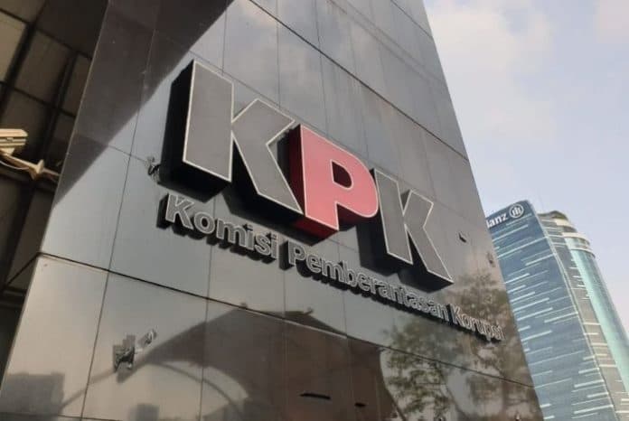mantan_menteri_bumn_dahlan_iskan_kembali_diperiksa_kpk_atas_dugaan_korupsi_pengadaan_lng