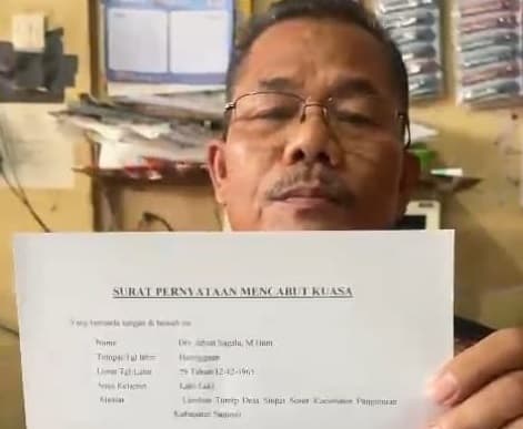 mantan_sekdakab_samosir_kaget_dan_tak_tahu_pengacaranya_melaporkan_eks_bupati