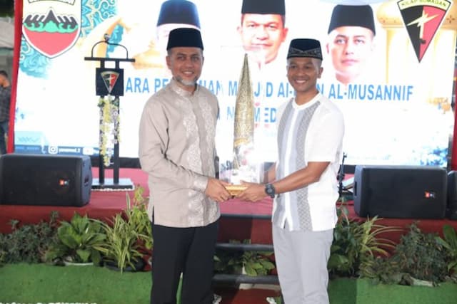 masjid_ke_30_haji_anif_diresmikan_di_batalyon_armed_2105_trkks
