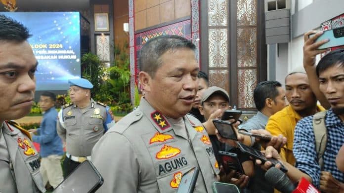 masyarakat_bisa_manfaatkan_pojok_pemilu_untuk_berdiskusi_terkait_hoaks