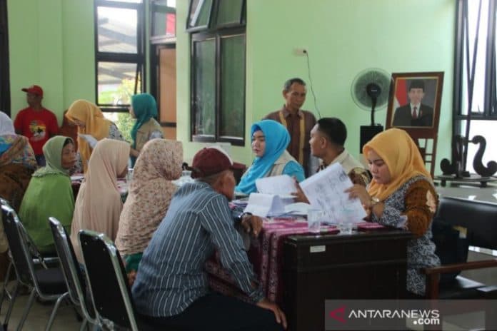 mau_hindari_kerusuhan_seperti_1998_pemerintah_harus_cepat_memperluas_bantuan_sosial