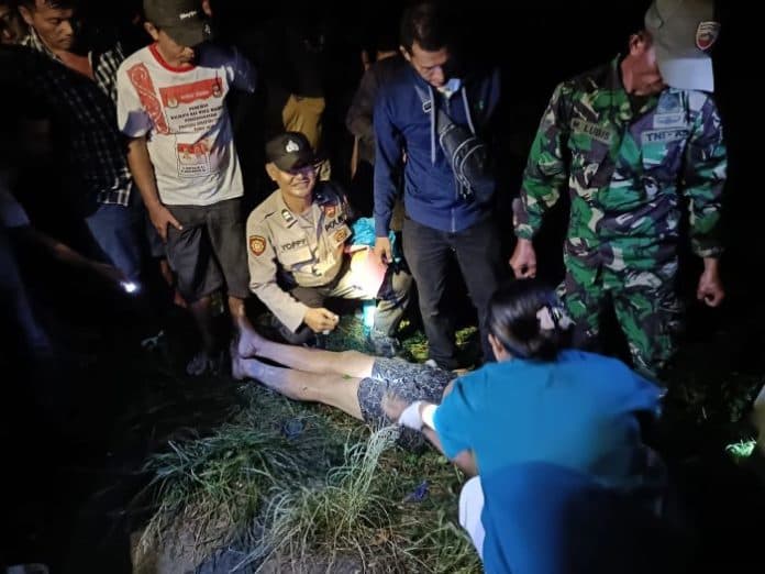 mayat_pria_ditemukan_di_saluran_irigasi_simalungun