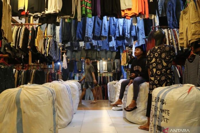 melirik_bisnis_thrifting_si_barang_bekas_yang_hasilkan_cuan_besar