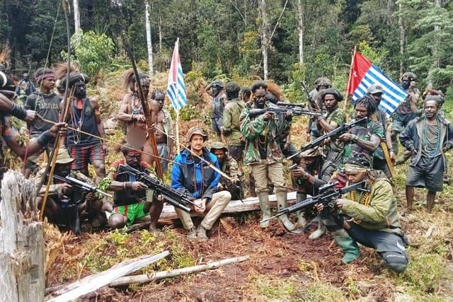membebaskan_pilot_susi_air_yang_disandera_kkb_pemerintah_sangat_hati_hati
