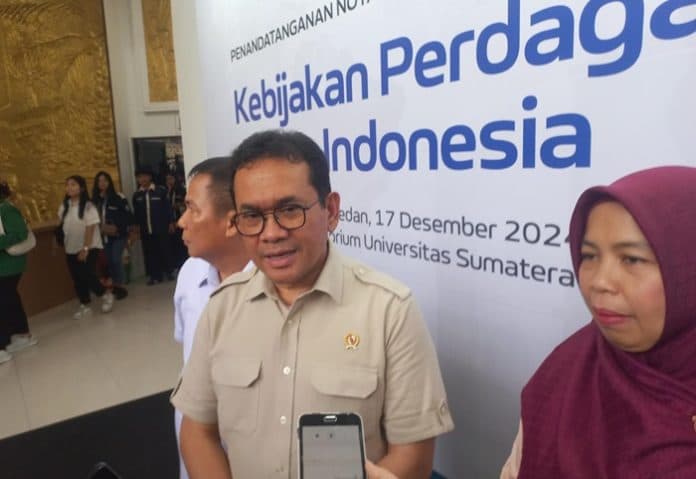 mendag_isi_kuliah_umum_terkait_kebijakan_perdagangan_nasional_di_usu