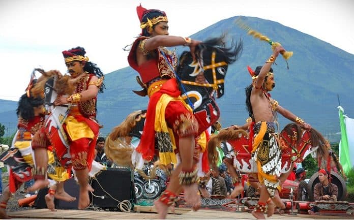 mengenal_jaran_kepang_warisan_budaya_jawa_yang_harus_dilestarikan