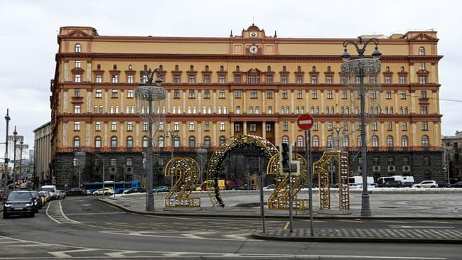 mengerikan_eks_intelijen_rusia_ungkapkan_banyak_agen_fsb_putin_putus_asa