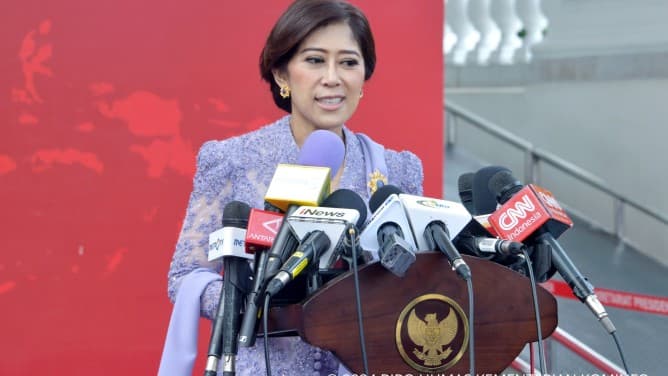 menkomdigi_meutya_janji_pecat_pegawai_yang_lindungi_judi_online