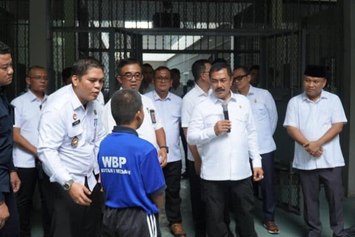 menteri_imipas_ingatkan_petugas_rutan_medan_jangan_main_main_melaksanakan_tugas