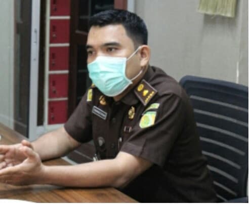 menunggu_jadwal_sidang_berkas_mantan_bupati_labusel_dilimpahkan_ke_pengadilan_tipikor_medan
