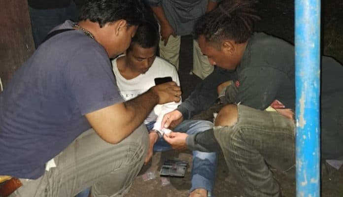 meresahkan_polisi_ciduk_pengedar_sabu_di_asahan