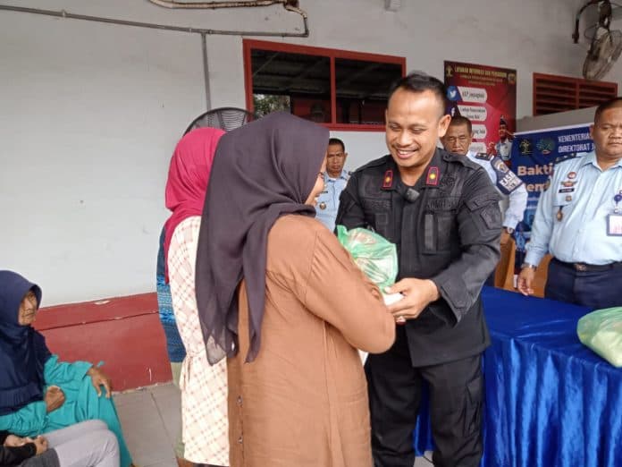 meriahkan_hari_bakti_permasyarakatan_ke_59_lapas_tanjungbalai_asahan_gelar_bakti_sosial