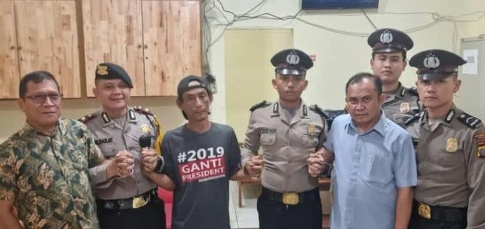 meski_damai_dua_oknum_polisi_penganiaya_jukir_disanksi