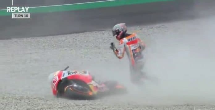 meski_jatuh_di_motogp_catalunya_2021_marc_marquez_gembira