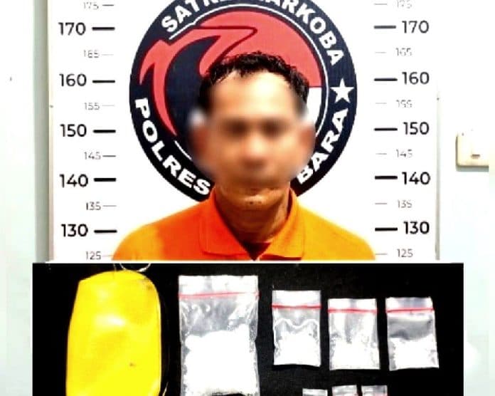 miliki_1151_gram_sabu_siap_edar_pria_47_tahun_ditangkap_polres_batu_bara