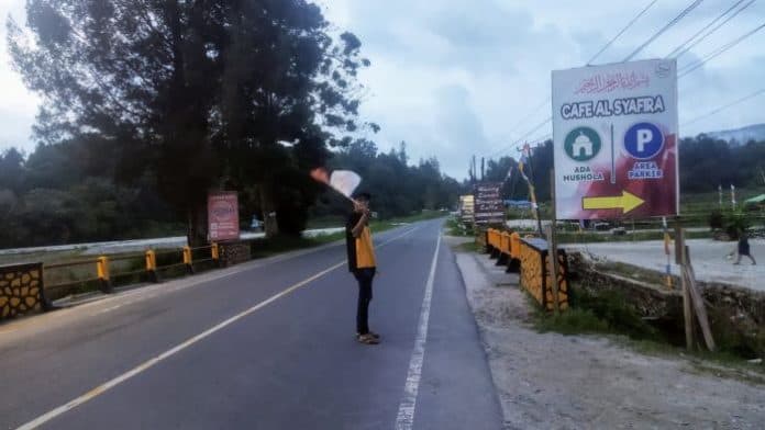 miniminya_rambu_lalulintas_di_objek_wisata_pemerintah_toba_diminta_peka