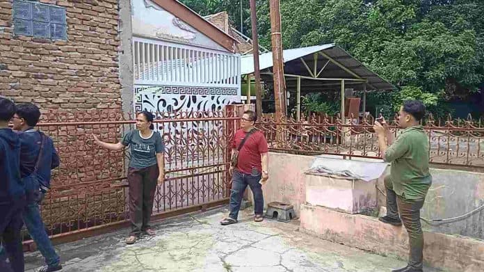 miris_akses_masuk_ke_dalam_rumah_ditembok_tetangga_warga_medan_minta_keadilan