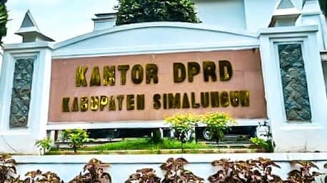 mk_putuskan_proporsional_terbuka_ini_tanggapan_anggota_dprd_simalungun
