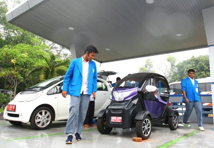 mobil_listrik_bisa_tekan_impor_minyak_mentah