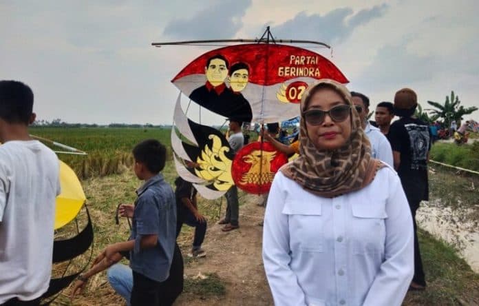 momen_hsp_nurhayati_bangga_antusias_pemuda_asahan_tak_lupa_permainan_tradisional