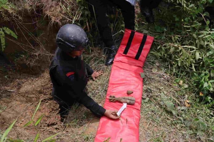 mortir_aktif_yang_sempat_ingin_dijual_di_pematang_siantar_akhirnya_dihancurkan