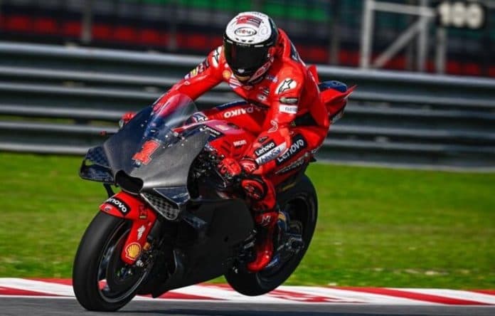 motogp_thailand_2023_beri_harapan_lebih_ke_bagnaia_meskipun_dibayang_bayangi_martin