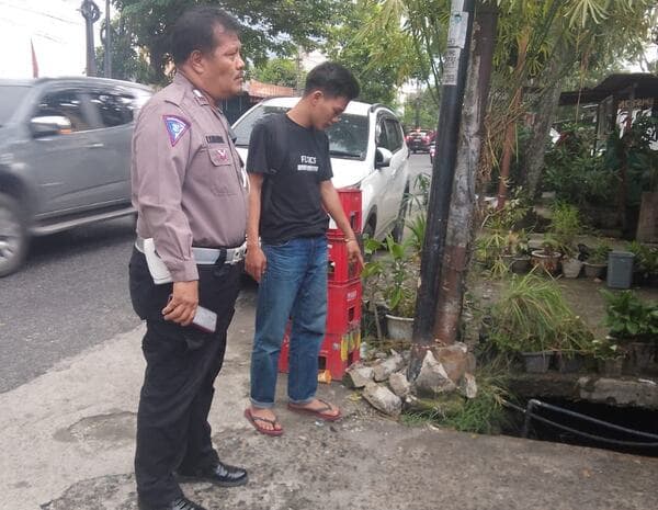 motor_tabrak_tiang_listrik_di_jalan_sunggal_remaja_17_tahun_tewas