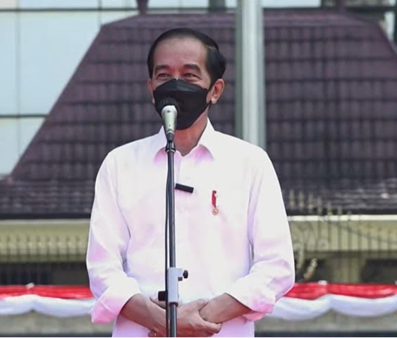 mulai_agustus_2021_jokowi_targetkan_vaksinasi_2_juta_orang_sehari
