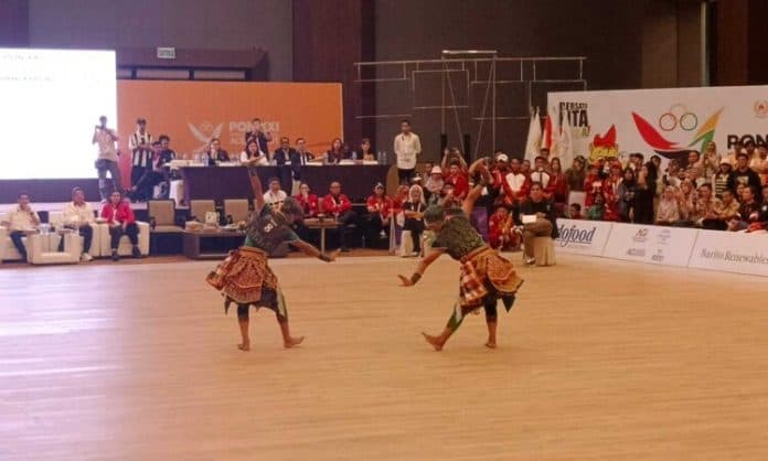 mulai_dipertandingkan_dancesport_sumut_diharapkan_raih_4_emas_pon