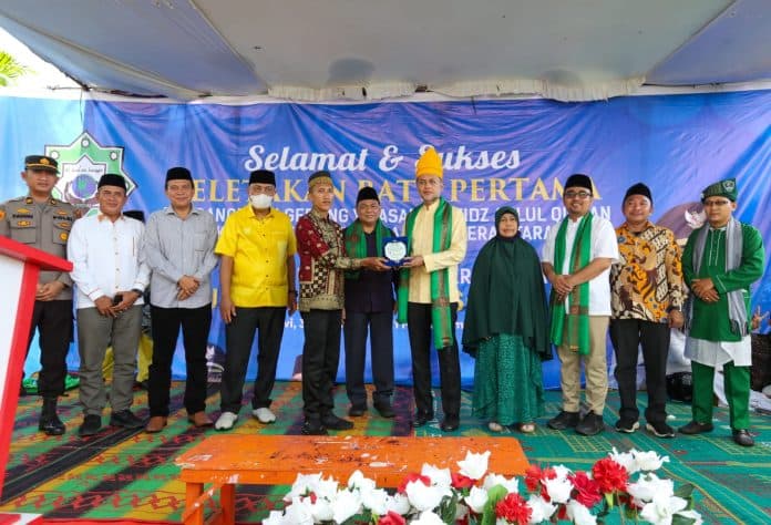 musa_rajekshah_sumbang_rp100_juta_untuk_pembangunan_rumah_tahfiz_di_batu_bara