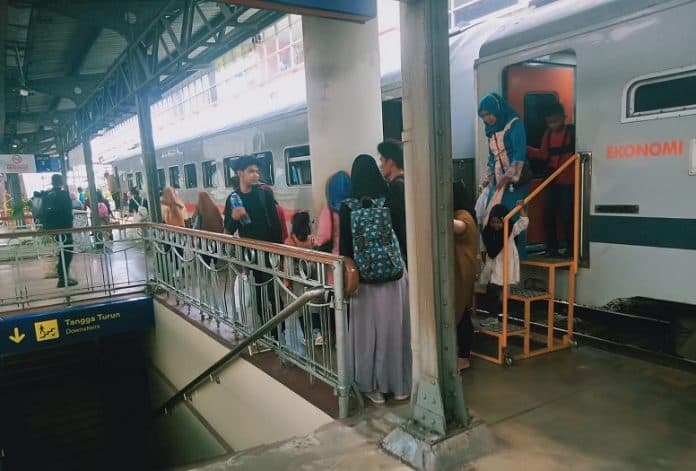 naik_kereta_api_medan_siantar_semakin_asyik_tapi_sayang
