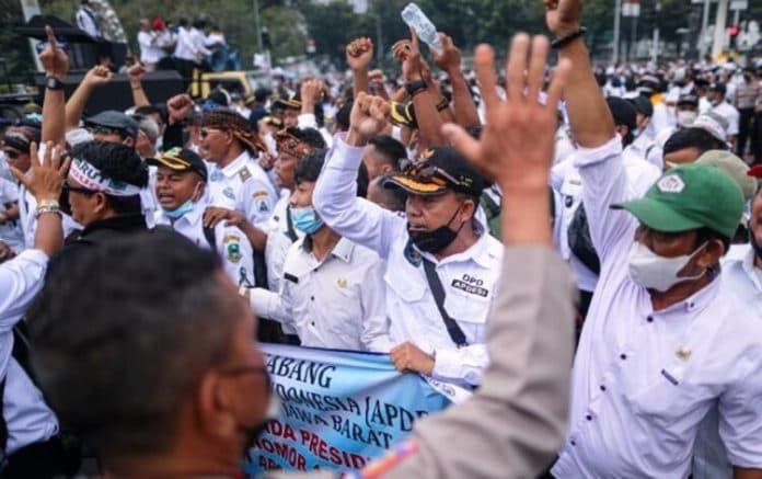 naiknya_dana_desa_rp2_miliar_rentan_dikorupsi_untuk_berpolitik