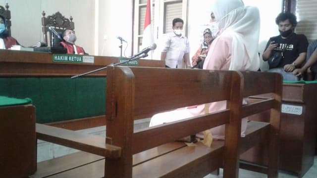 nasib_sial_nagih_hutang_lewat_sosmed_malah_dituntut_penjara_2_tahun